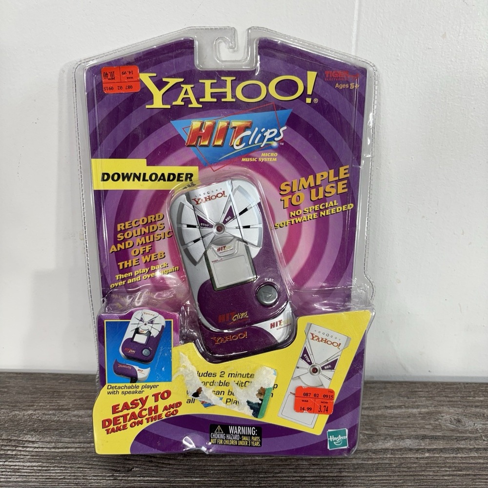 Yahoo 'Downloaded' HitClips Very Rare Player Y2K Collectible (New in Box)